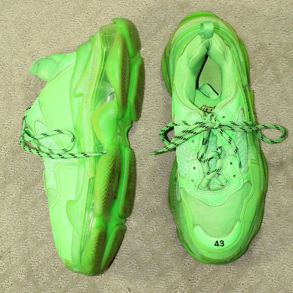 Balenciaga Men's Size 43 / 10 Triple S 541624 Green Round Toe Lace-Up Sneakers